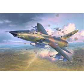 Republic F-105G Thunderchief &quot;Wild Weasel&quot;, Revell 04504, M 1:48