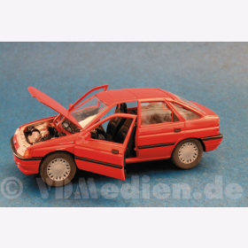 Ford Escort, hellrot, M 1:24 Schabak 1525