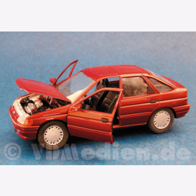 Ford Escort, dunkelrot metallic, M 1:24 Schabak 1525