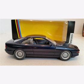 BMW 850i, Schwenkscheinwerfer blau metallic, M 1:24 Schabak 1630