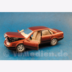 Audi 100 Stufenheck, bronze metallic, M 1:24 Schabak 1420