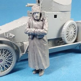 CSM-F35014 Imperial Russian Automobile Soldier on guard duty Modellbau Figur 1/35