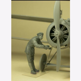 CSM-F32026 RFC Air Mechanic Repairing Modellbau Figur 1/32