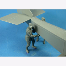 CSM-F32023 RFC Air Mechanics lifting the tail Modellbau Figur 1/32