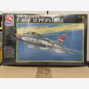 North American F-100F Super Sabre 1:72 8892 Amt Ertl