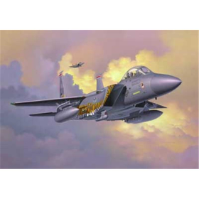 McDonnell Douglas F-15E Strike Eagle 1:48